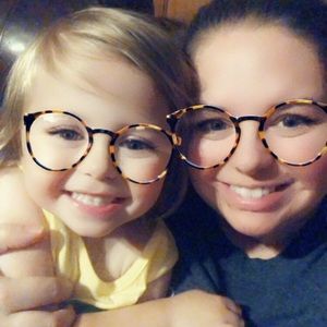 Meet your Posher, Christina